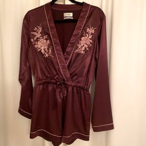 Faux silk romper V neck with tie waist